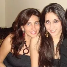 anissa malhotra jain with mother aneeta malhotra