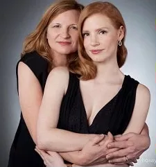 jessica chastain with her mother jerri chastain