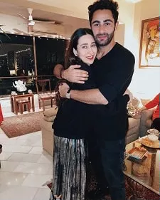 karishma kapoor with cousin armaan jain