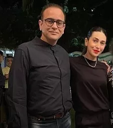 karishma kapoor with cousin nikhil nanda