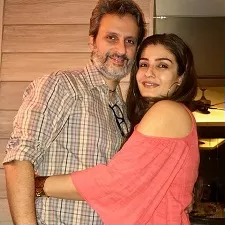 raveena tandon with her husband anil thadani
