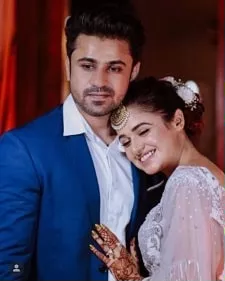 yuvika chaudhary with brother akash tomar