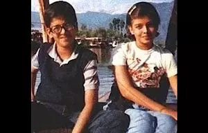 aishwarya rai childhood picture with brother