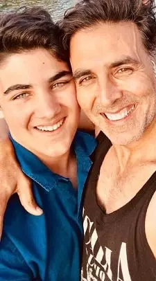 akshay kumar with son aarav kumar bhatia