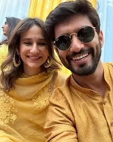 anud singh dhaka with girlfriend yashaswini dayama