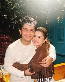 avneet kaur with her brother jaijeet singh