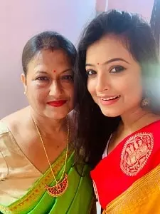 deeplina deka with mother padumi deka