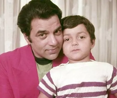 dharmendra with young bobby deol
