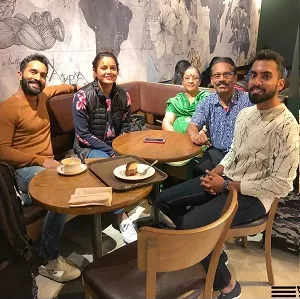 dinesh karthik family picture