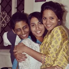 dipika pallikal with sisters divya pallikal and diya pallikal