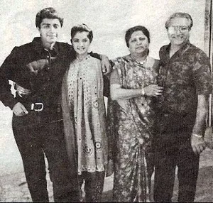 divya bharti family picture