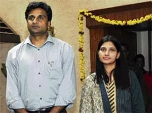 javagal srinath with wife madhavi patravali