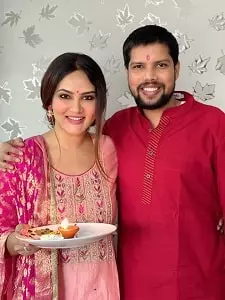 kamna pathak with brother alok pathak