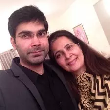 karan sidhu with mother navjot kaur sidhu
