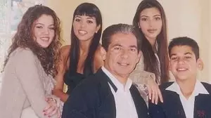 kim kardashian with father and siblings