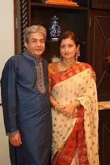 kiran sajdeh with her husband arun sajdeh
