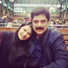 kratika sengar with father-in-law pankaj dheer
