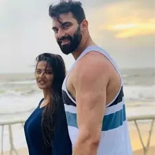 kratika sengar with husband nikitin dheer