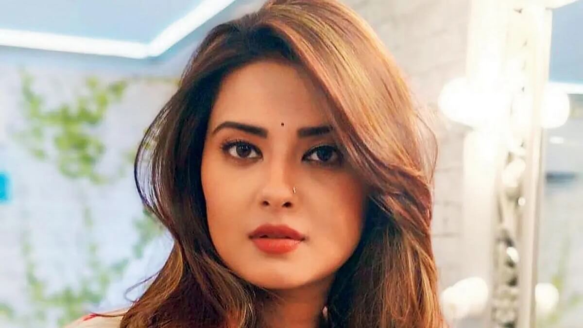 kratika sengar