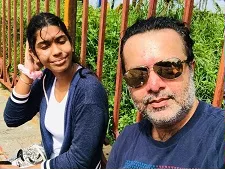 kunal bharti with daughter aalika bharti