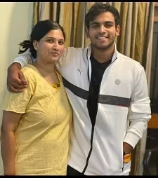 madhavi patravali with son adhiesh