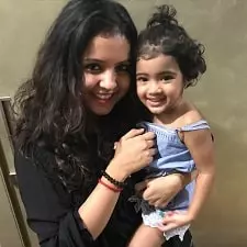 preethi narayanan with daughter akhira ashwin