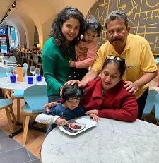 preethi narayanan with her parents and daughters
