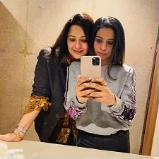 reema sen with sister deisha sen