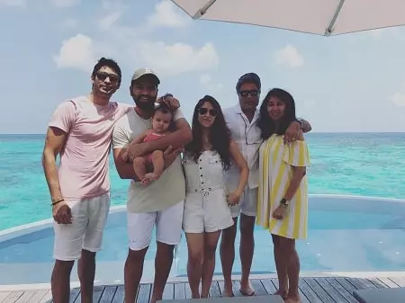 ritika sajdeh family picture