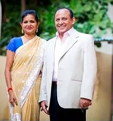 sanjiv pallikal with wife susan pallikal