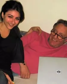 soha ali khan with father mansoor ali khan pataudi