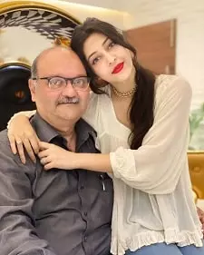 sonarika bhadoria with father rakesh singh bhadoria