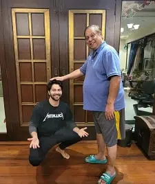 varun dhawan with father david dhawan