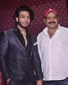 vikas parashar with his father