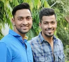 hardik pandya with brother krunal pandya