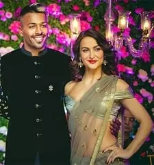 hardik pandya with elli avrram