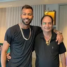 hardik pandya with father himanshu pandya