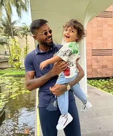 hardik pandya with son agastya pandya
