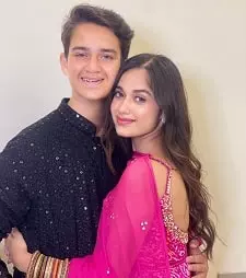jannat zubair rahmani with her brother ayaan zubair rahmani