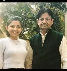 kanika mann with father kamal mann
