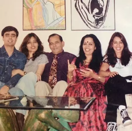 mahima chaudhry family picture