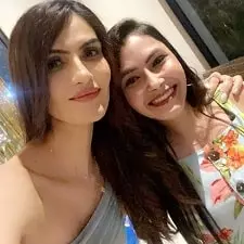 neet mahal with her sister kamal mahal