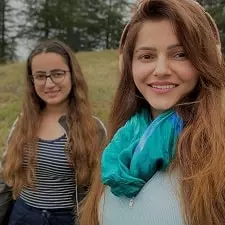 rubina dilaik with sister jyotika dilaik