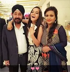 sahejmeen kaur with her parents manjeet singh and sonia kaur