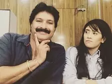 shivangi joshi with her father sumanprakash joshi