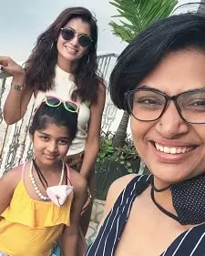 sriti jha with her sister meenakshi jha