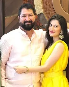 shivaleeka oberoi with her father sumir oberoi