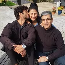 vidyut jammwal with priyanka and updesh kapur