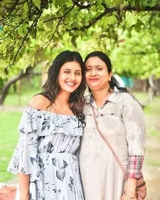 anjali arora with her mother babita arora
