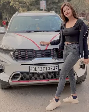 anjali arora with her new car